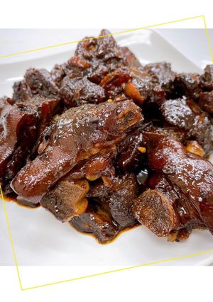 Hình của món Món Chinese : Giò heo om xì dầu.
