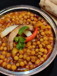 নিরামিষ ঘুগনি  (niramish ghugni recipe in bengali        ) রেসিপির প্রধান ছবি