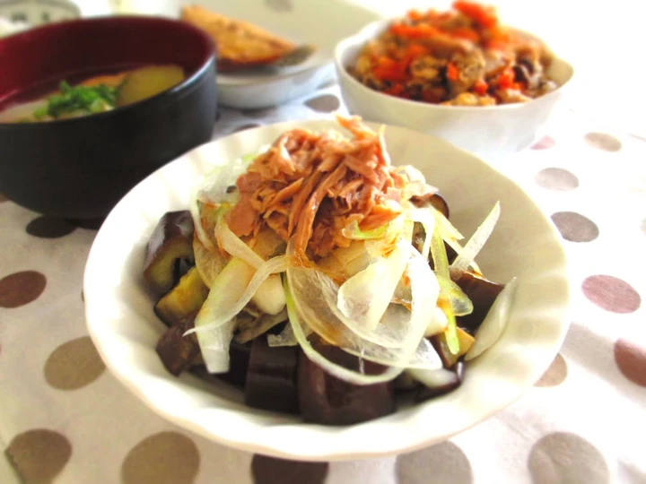 How To Make Ini dalam Rotasi Berat di Musim Panas! Salad Terong, Bawang, dan Tuna dengan Saus Ponzu which Delicious