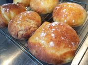 A picture of baked brioche buns