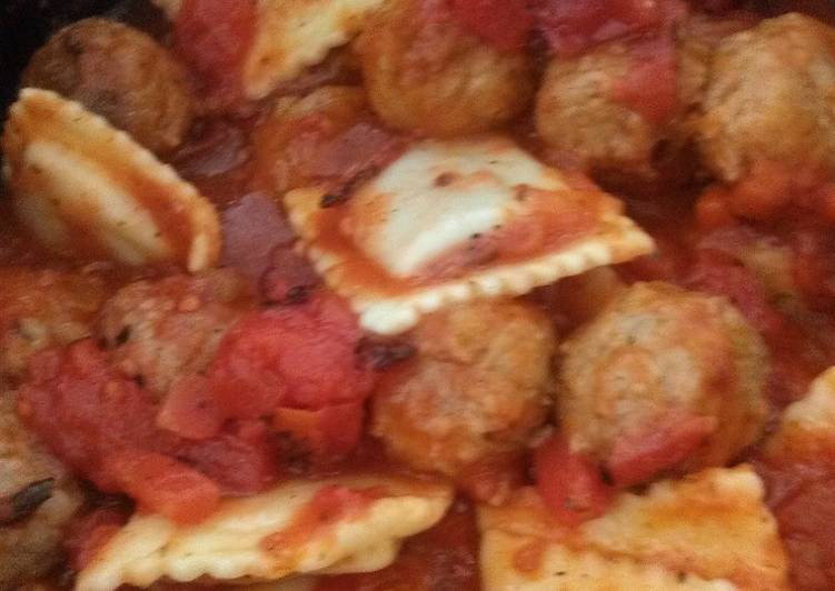 Recipe of Any-night-of-the-week Ravioli and meatballs!