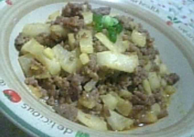 Ground Meat and Daikon Radish Spicy Stir Fry