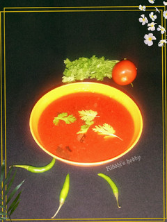 બીટ ટોમેટો સુપ (Beetroot Tomato Soup Recipe In Gujarati) રેસીપી મુખ્ય ફોટો