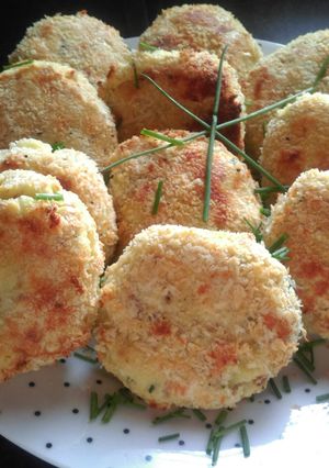 A picture of Mandys mini tuna burger bites.
