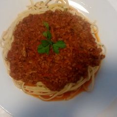 A picture of Linguine With Meat Sauce.