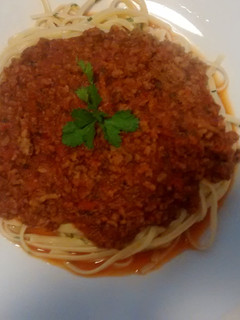 A picture of Linguine With Meat Sauce.
