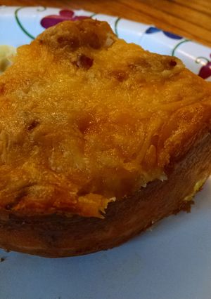 A picture of Christmas morning breakfast bake.