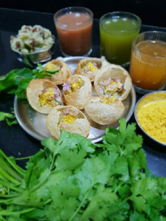પાણીપુરી (Panipuri Recipe In Gujarati) રેસીપી મુખ્ય ફોટો