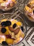 Helado frutal con yogurt, frutas y topping: deli 🍨
