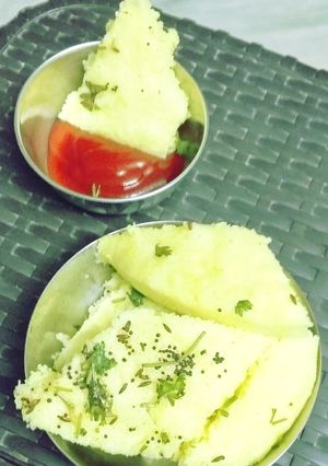 बेसन ढोकला(Besan dhokla recipe in Hindi) रेसिपी मुख्य फोटो