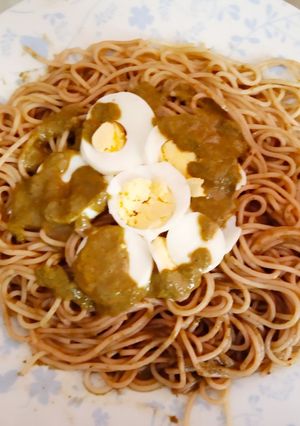 Una foto de Pasta verde de verdolaga