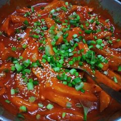 A picture of Hot garlic potatoes.