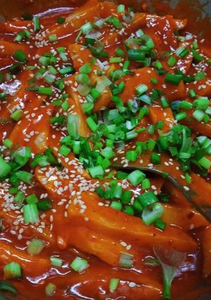 A picture of Hot garlic potatoes.