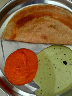 கம்பு தோசை(kambu dosai recipe in tamil) செய்முறை முக்கிய புகைப்படம்