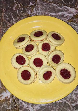 Una foto de Galletitas de frutilla