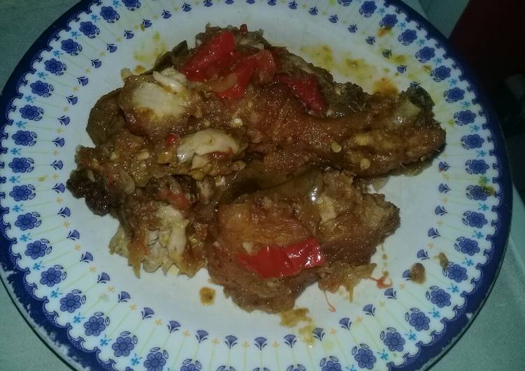 Ayam geprek bikin ketagihan