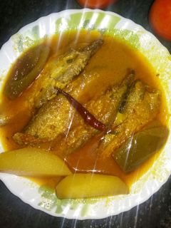 পাবদা মাছের ঝোল(pabda macher jhol recipe in bengali) রেসিপির প্রধান ছবি