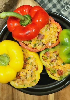Une photo de Poivrons farcis au riz et chorizo