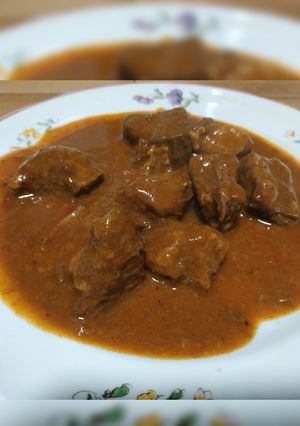 Una foto de Carne en salsa o Goulash "a mi manera"