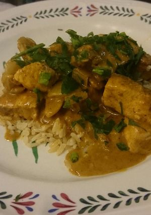 Foto de Frango com curry e leite de coco
