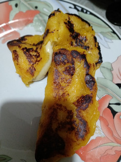 Una foto de Empanada de plátano maduro con queso