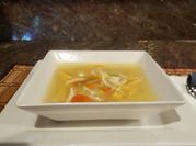 Una foto de pasta pollo sopa