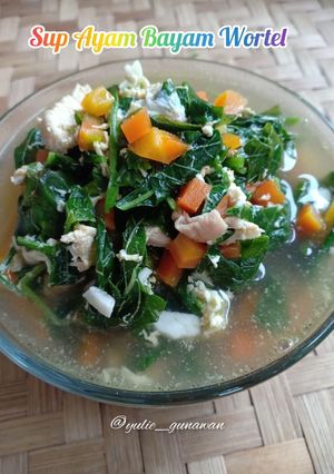 Foto resep Sup Ayam Bayam Wortel utk MPASI usia 12 bulan >