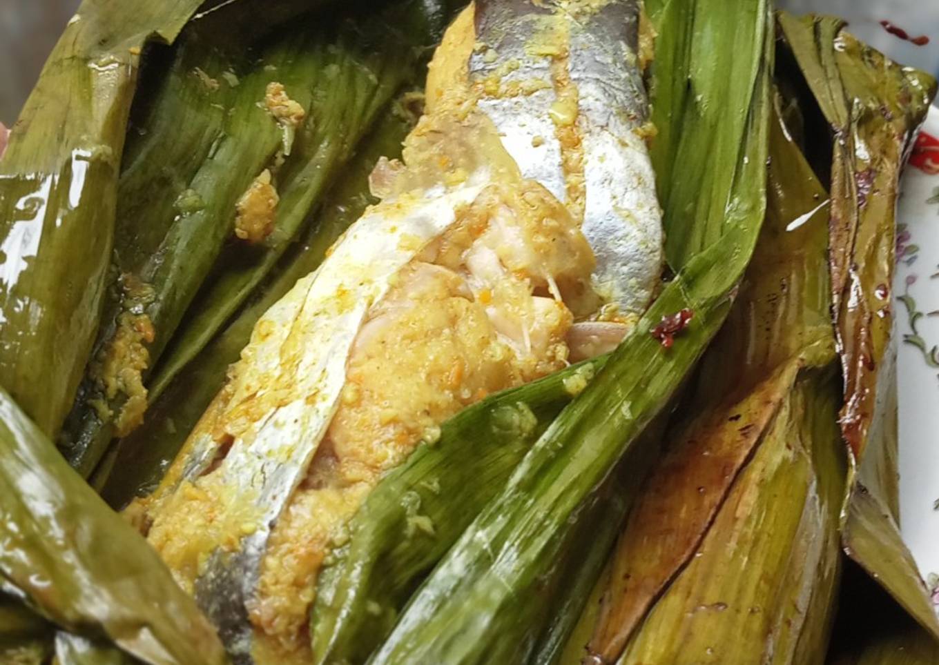 16. Pais ikan patin/pepes