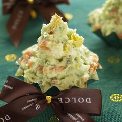 A picture of Creamy Christmas Tree Salad.