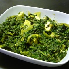 A picture of Spinach bhajj.