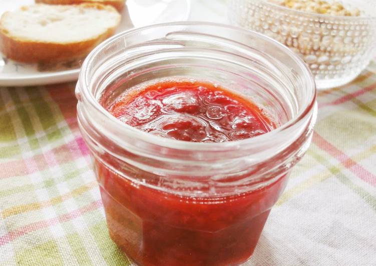 Recipe of Super Quick Homemade Microwave Low-Sugar Strawberry Jam