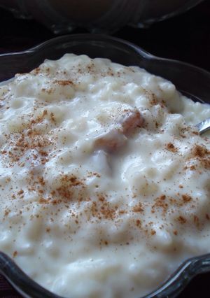 A picture of Rice Pudding.