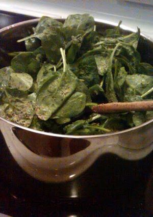 A picture of Wilted Spinach.