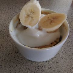 A picture of Healthy oat mugcake.