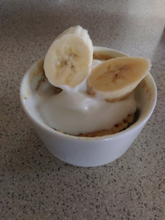 A picture of Healthy oat mugcake.