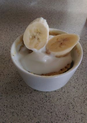 A picture of Healthy oat mugcake.