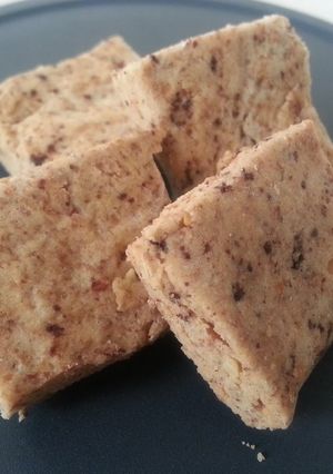 A picture of Macrobiotic Coffee Flavoured Whole Wheat Flour Almond Cookies.