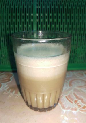A picture of Teh Talua (Egg Tea).