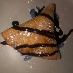 A picture of Nutella s’more samosas.
