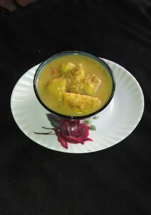 मटर को पीस के सूखा कर निमोना बनाये (Matar ko pees ke sukha kar nimona bnaye recipe in hindi) रेसिपी मुख्य फोटो
