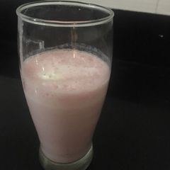 A picture of Strawberry milkshake.