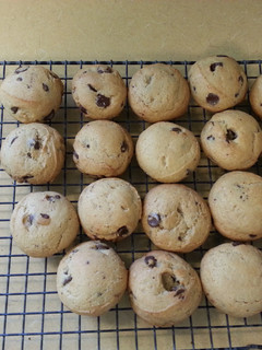 A picture of Chewy Chocolate Chip Cookies.