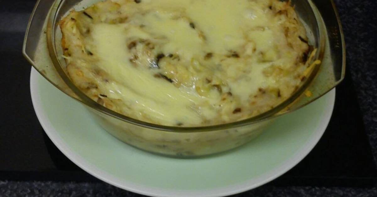 Cheesey leek and potato bake Recipe by Mandy - Cookpad