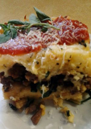 A picture of Herbed Stuffed Polenta.