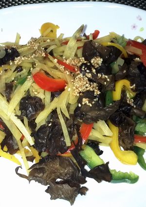 A picture of LG VEGETARIAN DISH.