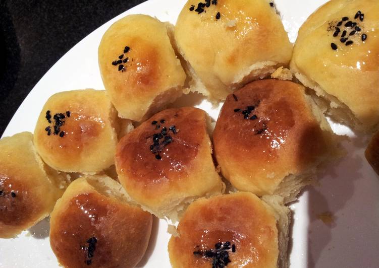 Recipe: Yummy beehive buns