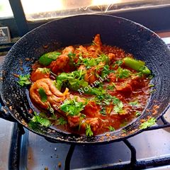 A picture of Chicken karahi.