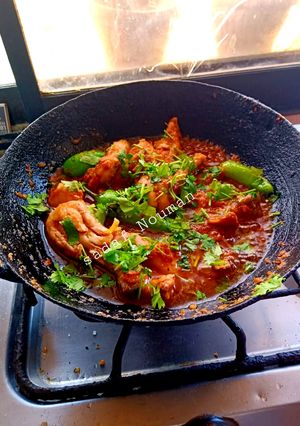 A picture of Chicken karahi.
