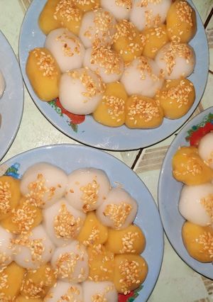 Hình của món Trôi chay 2 màu.