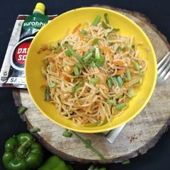 A picture of Veg.schezwan noodles.